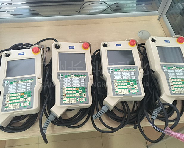 OTC焊接機器人示教器FDTPDSJN-3L08 OTC焊接機器人示教器FDWLTPDSJN-3