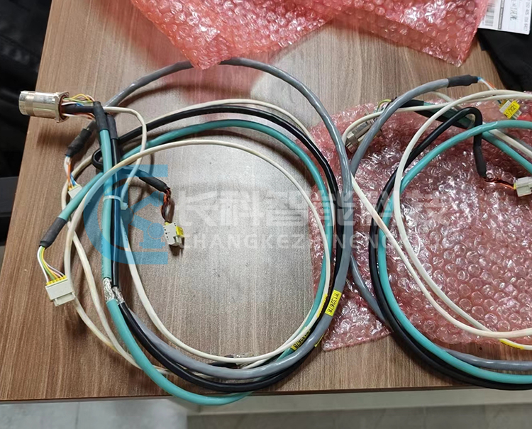 庫卡C2示教器柜內連接線W132678 庫卡C2示教器柜內連接線W132678